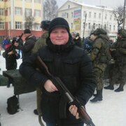 денис, 21, Клинцы