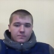 Антон, 26, Арамиль