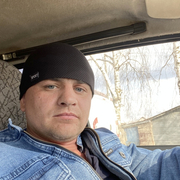 Максим, 30, Москва
