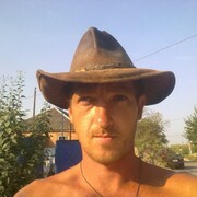 роман, 42, Ленинградская