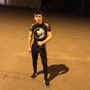 Максим, 24, Ремонтное