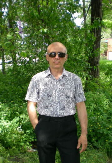 Моя фотография - Юрий, 65 из Каменское (@uriy36532)