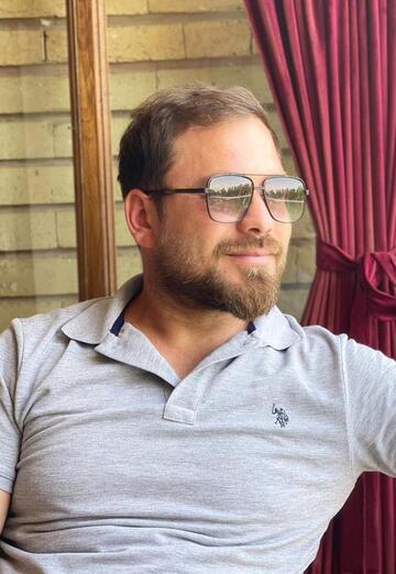 La mia foto - Serdar Eren, 34 di Tbilisi (@serdareren0)