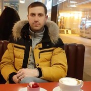 Максим, 28, Николаевск