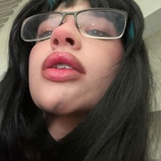 Vika, 19, Санкт-Петербург
