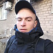 Виталий 23 года (Скорпион) Херсон